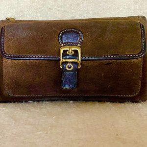 Coach Wristlet in dark brown Suede